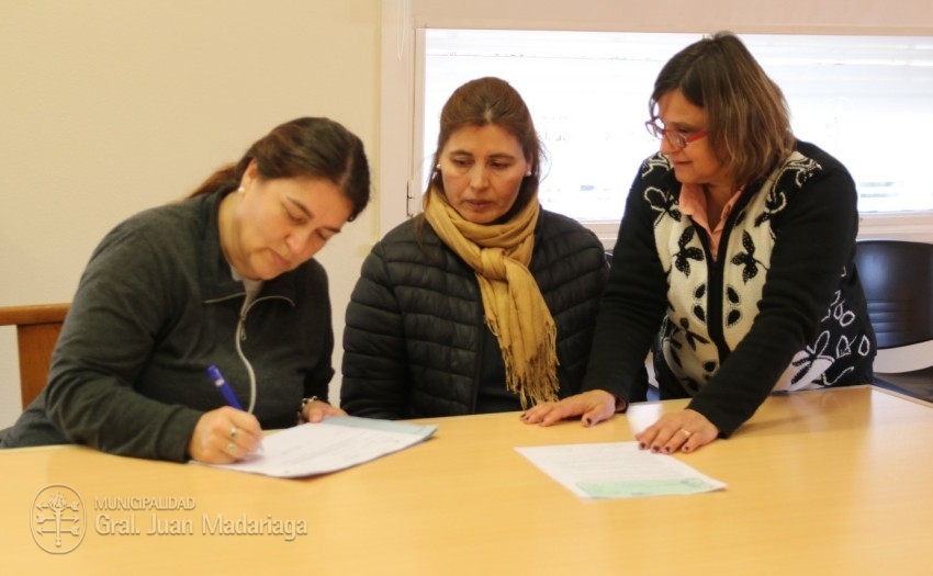 Otorgaron cheques por fondos de multas a distintas instituciones