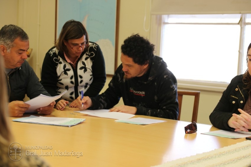 Otorgaron cheques por fondos de multas a distintas instituciones