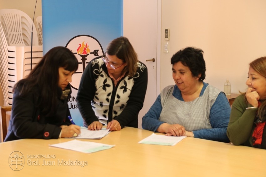 Otorgaron cheques por fondos de multas a distintas instituciones