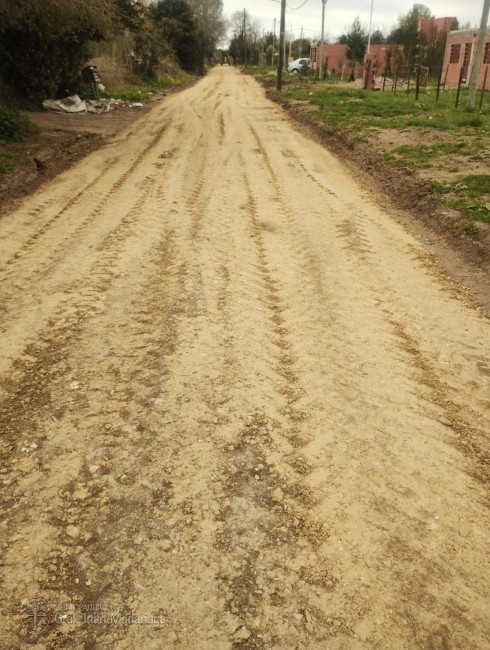 Mejoraron con polvo de piedra ms de 30 cuadras en las ltimas dos sem