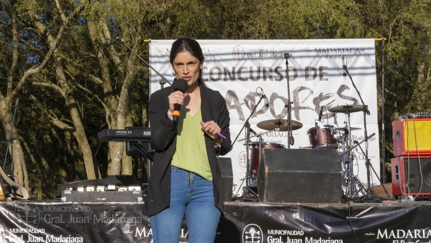 A pura tradicin, comida y entretenimiento