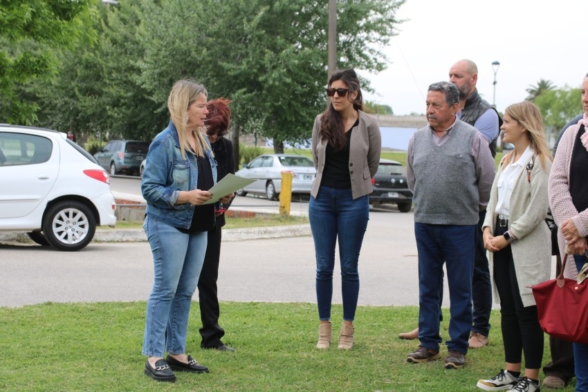 Descubrieron un monumento en reconocimiento a los tripulantes del Ara 