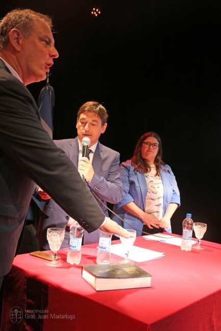 Santoro jur por otro mandato como intendente de Madariaga