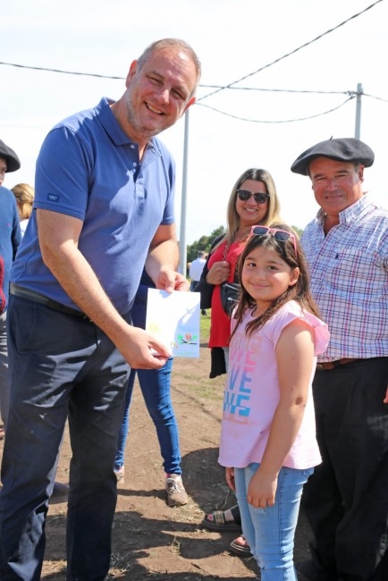 Santoro hizo entrega de lotes a 50 familias madariaguenses