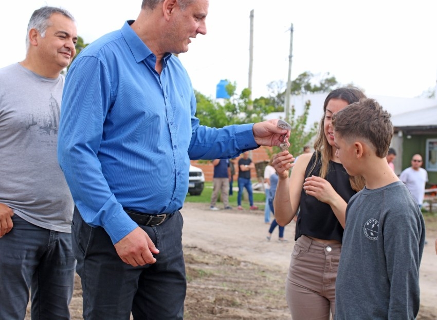 El municipio entreg las llaves de las  ltimas 13 viviendas del barri