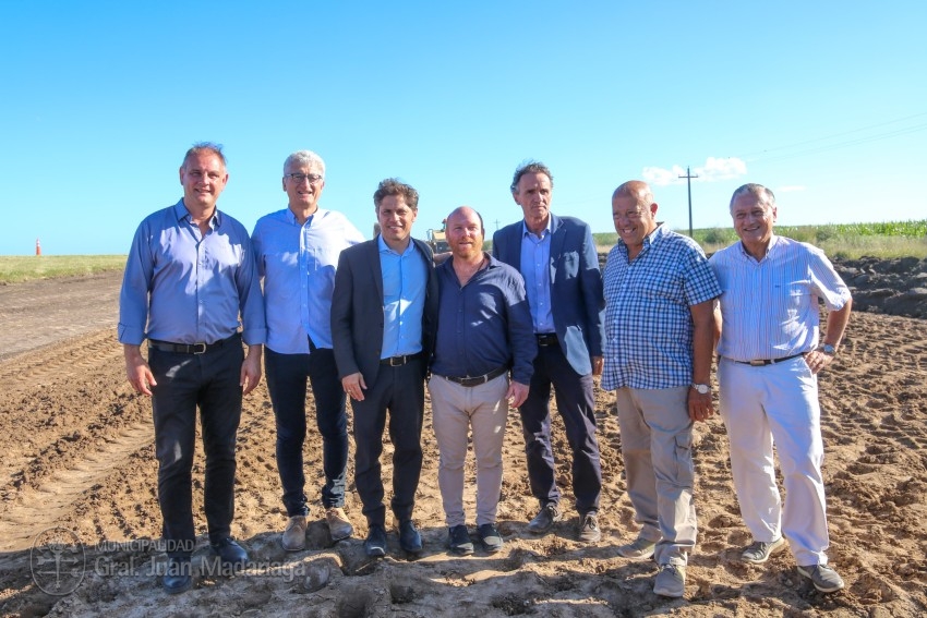 Santoro particip del inicio de obra de la autova Villa Gesell - Mar 