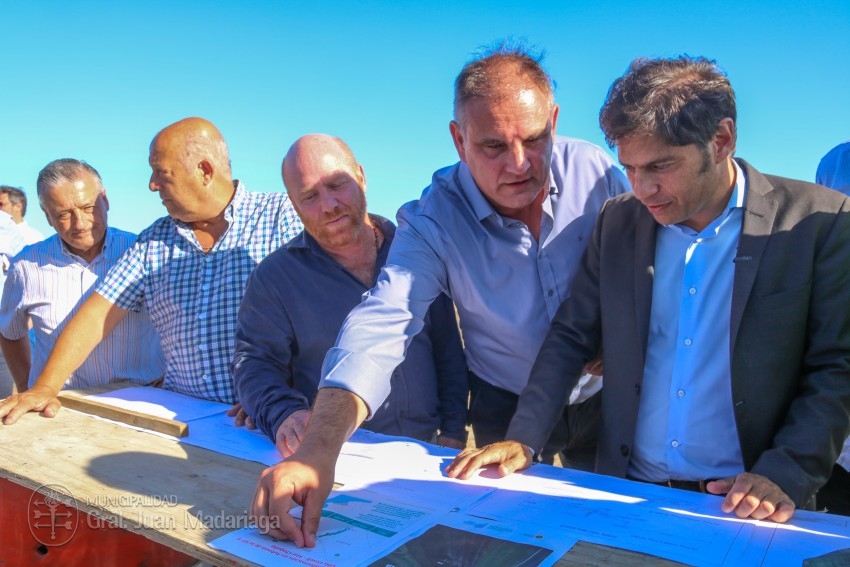 Santoro particip del inicio de obra de la autova Villa Gesell - Mar 