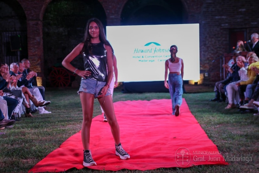 Madariaguenses y turistas disfrutaron de una hermosa velada en La Inve