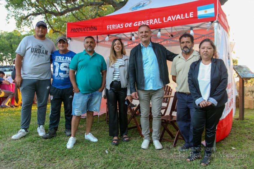 Madariaguenses y turistas disfrutaron de una hermosa velada en La Inve