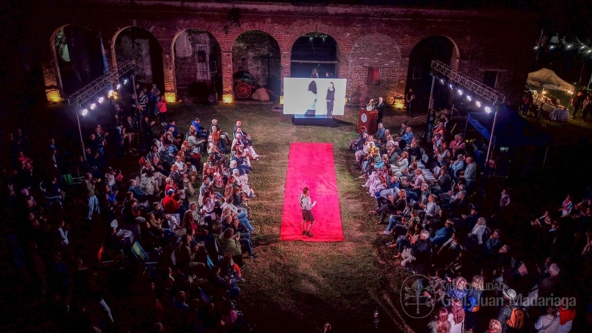 Madariaguenses y turistas disfrutaron de una hermosa velada en La Inve