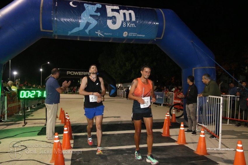 Las 5 Millas Nocturnas en fotos