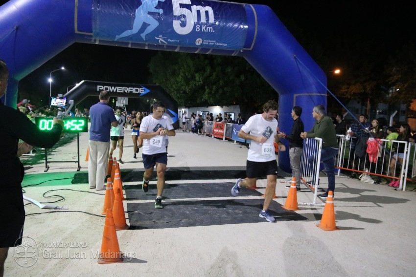 Las 5 Millas Nocturnas en fotos