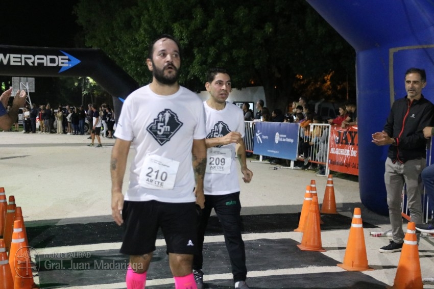 Las 5 Millas Nocturnas en fotos