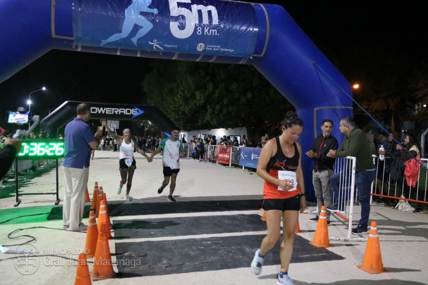 Las 5 Millas Nocturnas en fotos