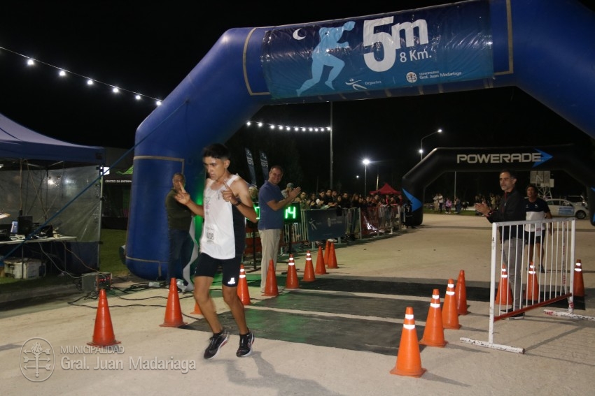 Las 5 Millas Nocturnas en fotos