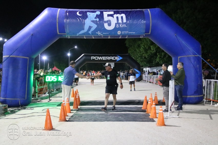 Las 5 Millas Nocturnas en fotos