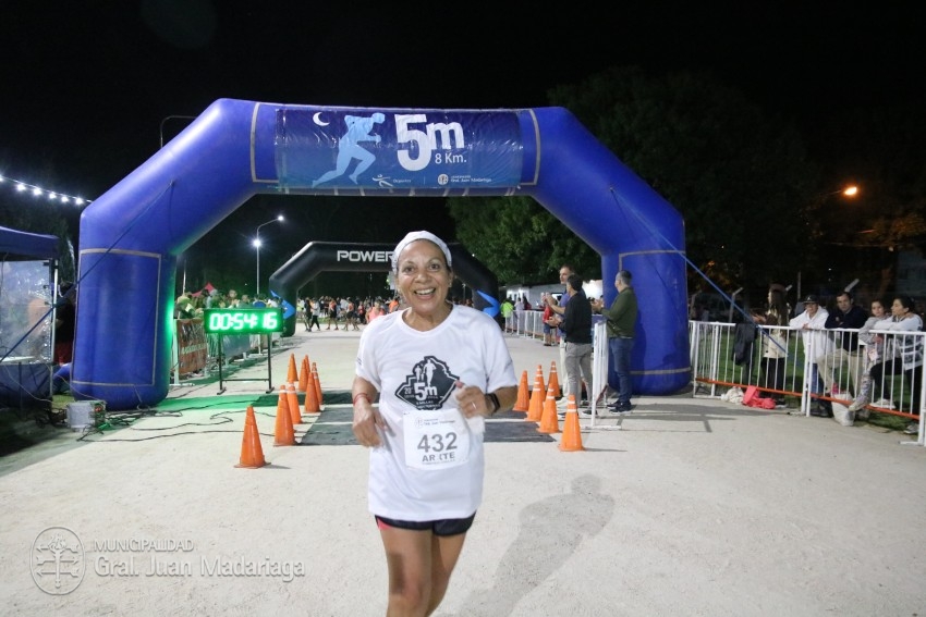 Las 5 Millas Nocturnas en fotos