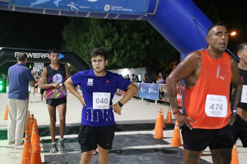 Las 5 Millas Nocturnas en fotos