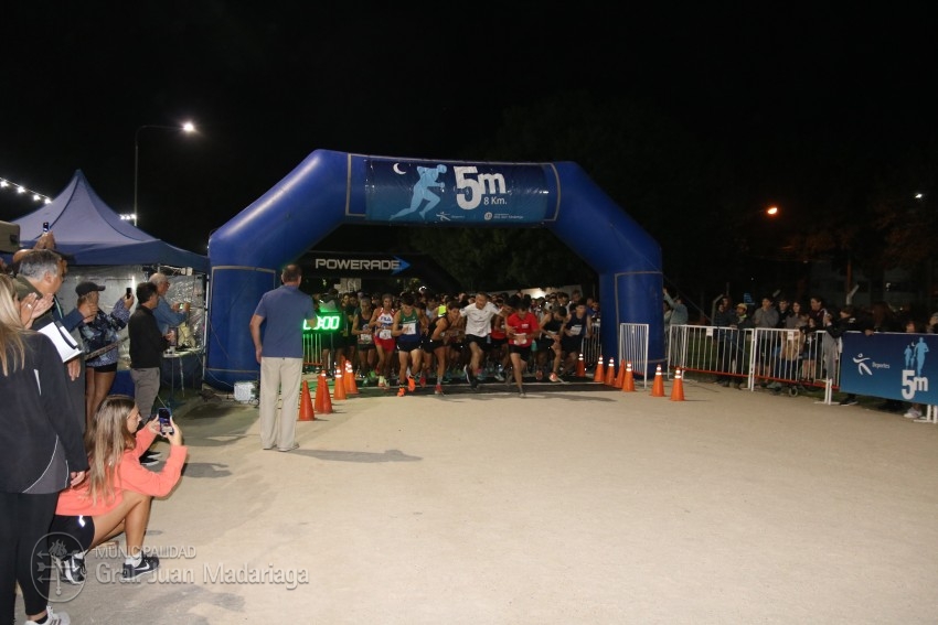 Las 5 Millas Nocturnas en fotos