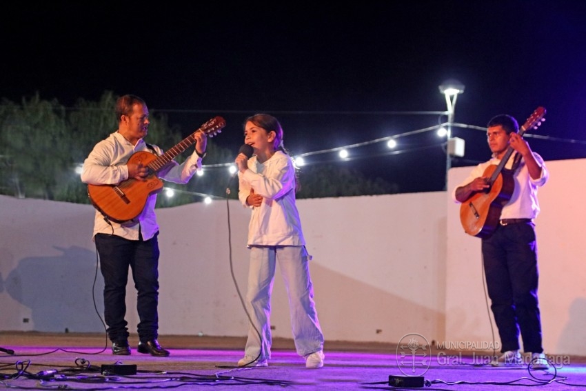 Con buen marco de pblico se llev a cabo la final de Folclore en los 