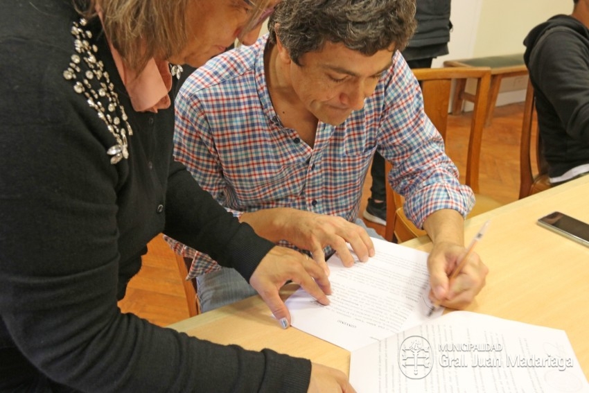 Santoro firm con los clubes el convenio del programa denominado 