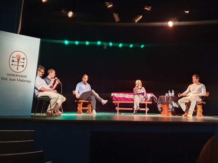 La experiencia de tres emprendedores en una charla din�mica y enriquec