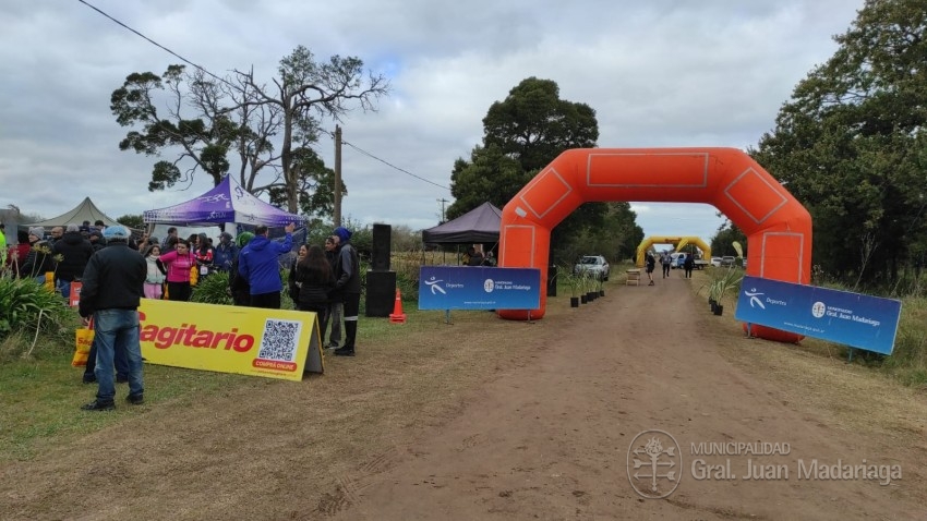 El Paraje Juancho vivi una hermosa jornada deportiva y solidaria