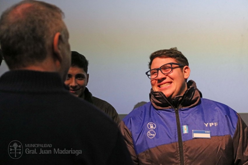 Hoy 144 vecinos firmaron su boleto de compra-venta de sus terrenos