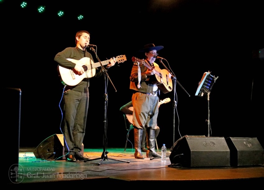 Carlos Fernndez deslumbr con su actuacin en su paso por la Casa de 