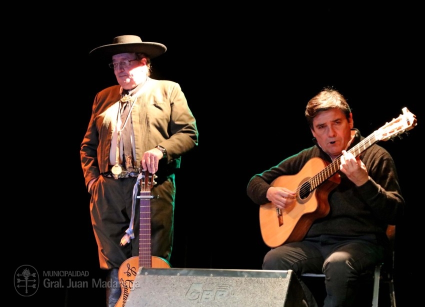 Carlos Fernndez deslumbr con su actuacin en su paso por la Casa de 