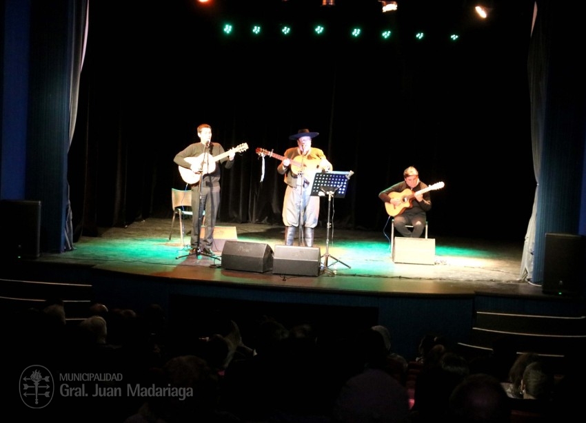 Carlos Fernndez deslumbr con su actuacin en su paso por la Casa de 