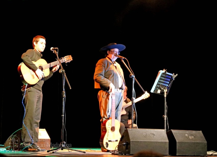 Carlos Fernndez deslumbr con su actuacin en su paso por la Casa de 