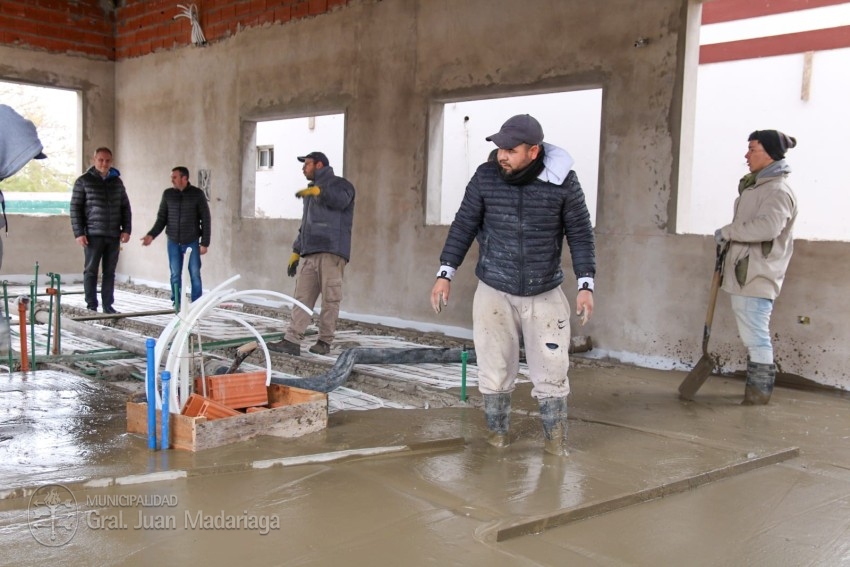 Santoro recorri las obras del Hospital Municipal