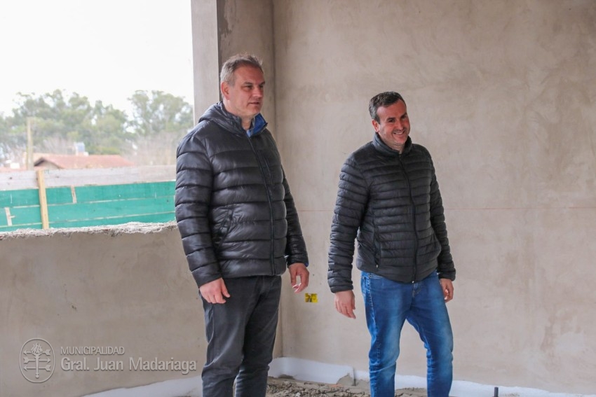 Santoro recorri las obras del Hospital Municipal