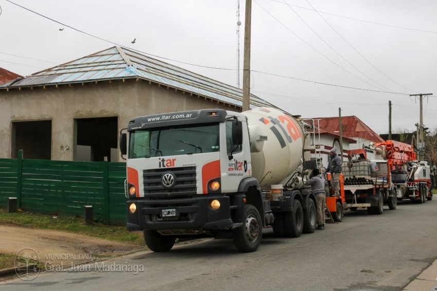 Santoro recorri las obras del Hospital Municipal