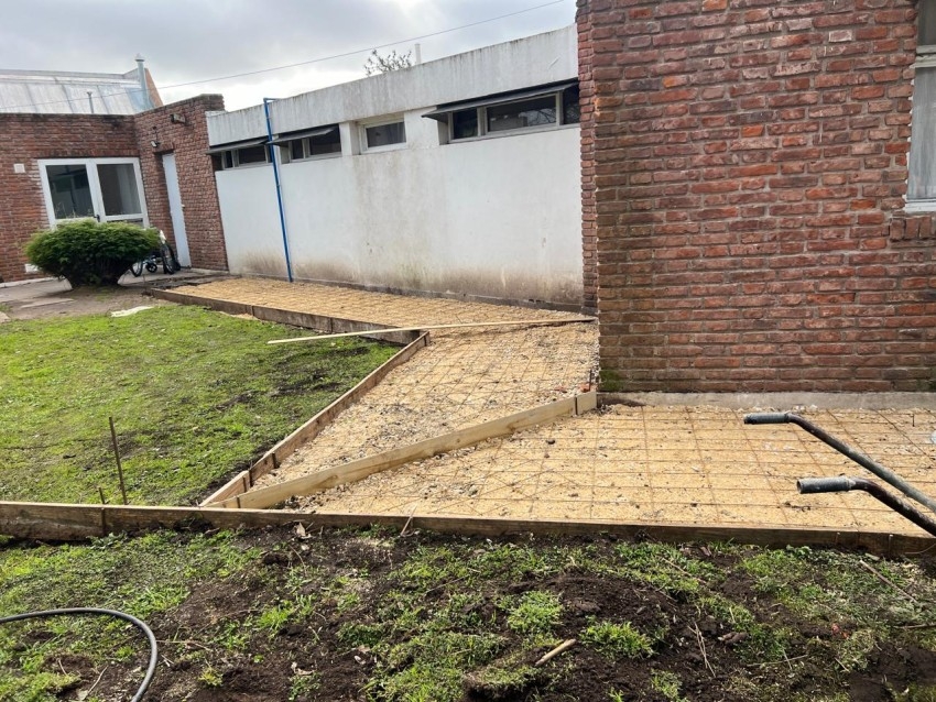 Avanza la construccin de las veredas perimetrales del Hogar de Ancian