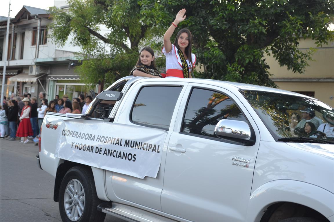 Popovich junto a la Fiesta del Gaucho