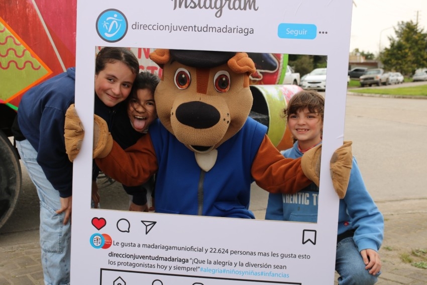 Con un gran marco de pblico se realiz el festejo por el Da del Nio