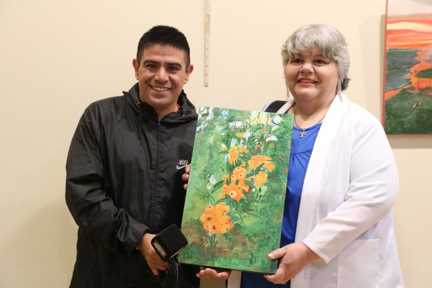 Se realiz la entrega de cuadros de la muestra 