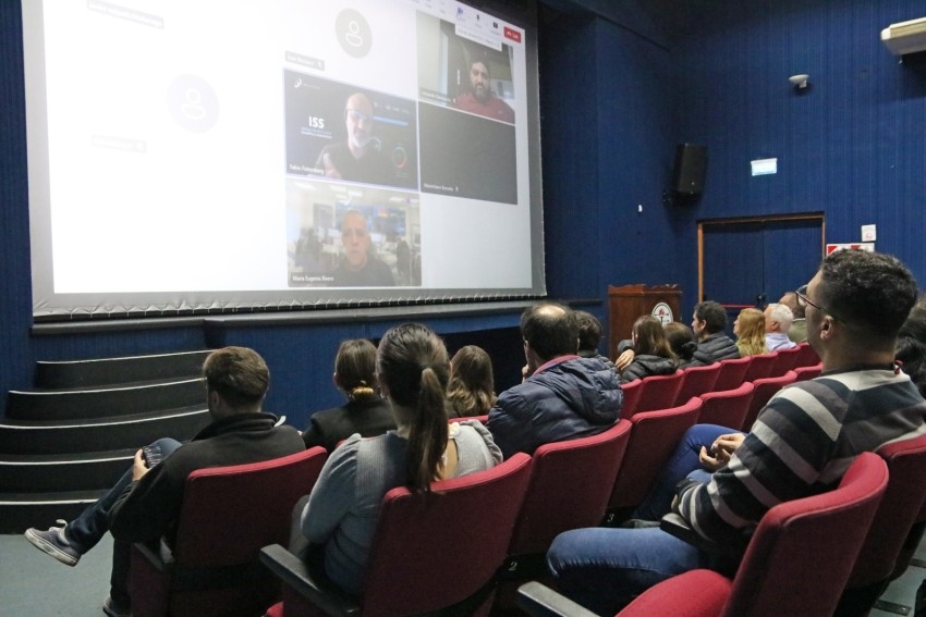 Con casi 300 vecinos inscriptos inici un nuevo curso gratuito de Cibe