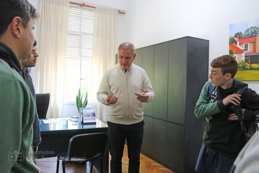 El municipio cubrir los gastos de transporte de siete alumnos de la E