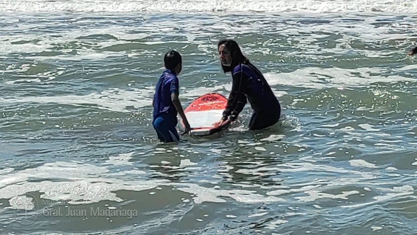 El Surf Adaptado y una jornada inolvidable en el mar