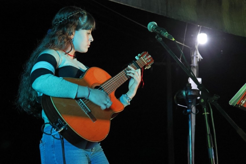 Con un excelente marco de pblico inici en ciclo Folclore en los Barr