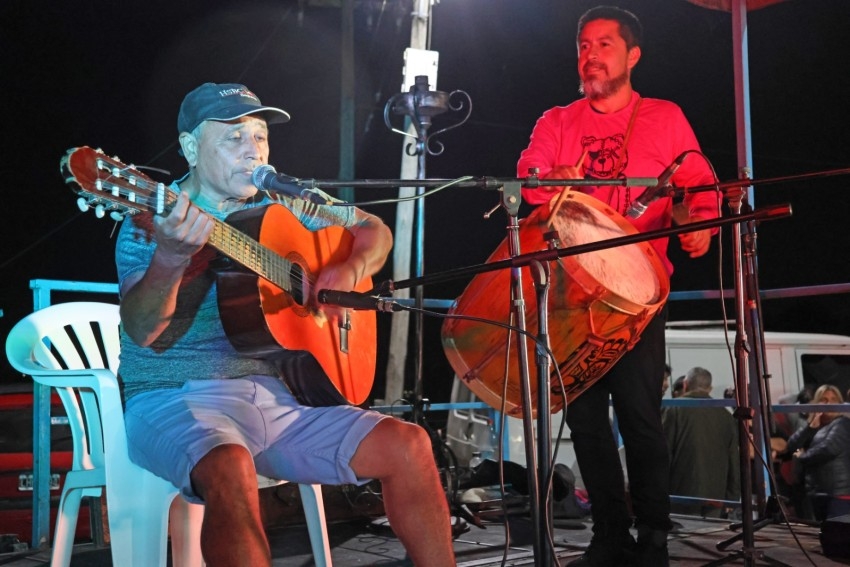 Con un excelente marco de pblico inici en ciclo Folclore en los Barr