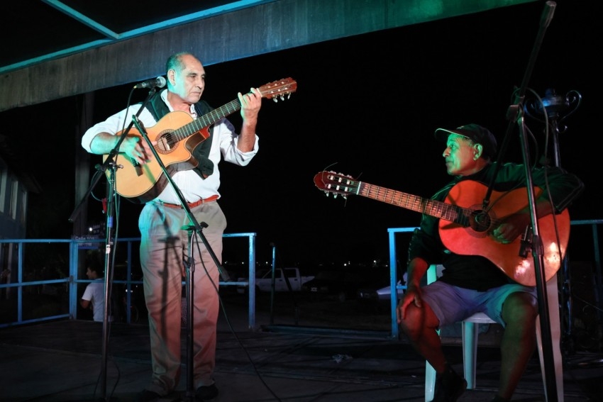 Con un excelente marco de pblico inici en ciclo Folclore en los Barr