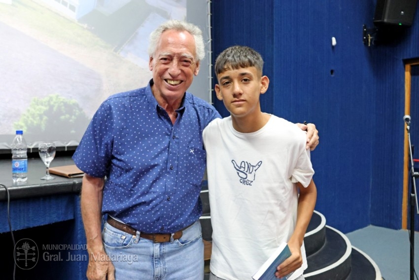 El pblico disfrut de ancdotas, vivencias y recuerdos en la presenta