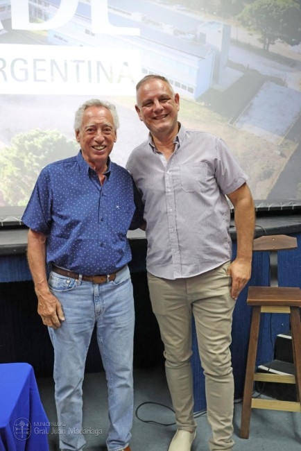 El pblico disfrut de ancdotas, vivencias y recuerdos en la presenta