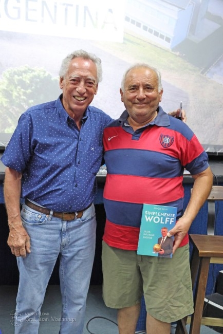 El pblico disfrut de ancdotas, vivencias y recuerdos en la presenta