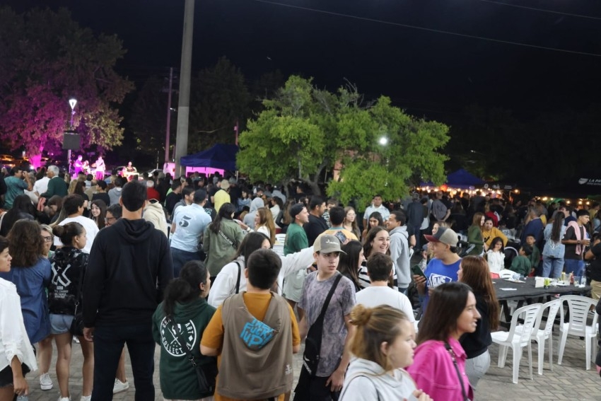La Fiesta de la Cerveza se vivi a pura msica