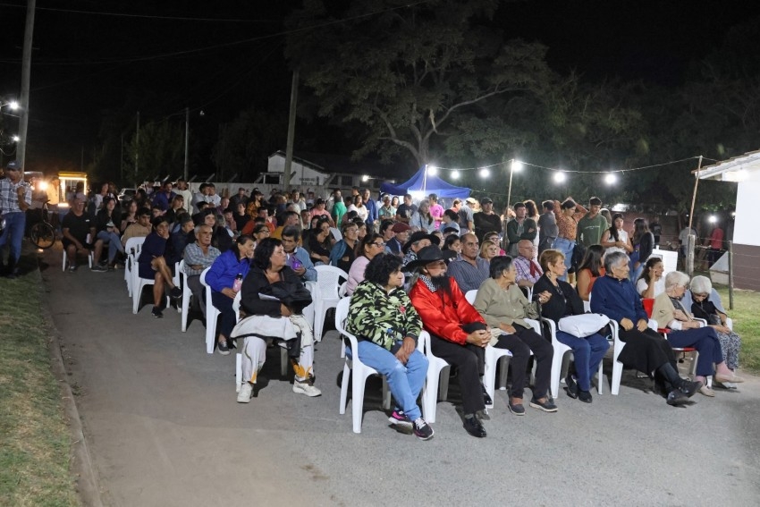 Otra excelente noche de Folclore